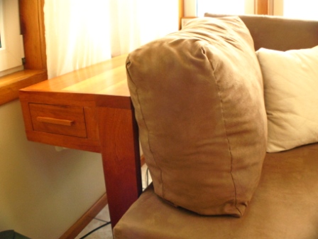 Close-up Drawer Couch